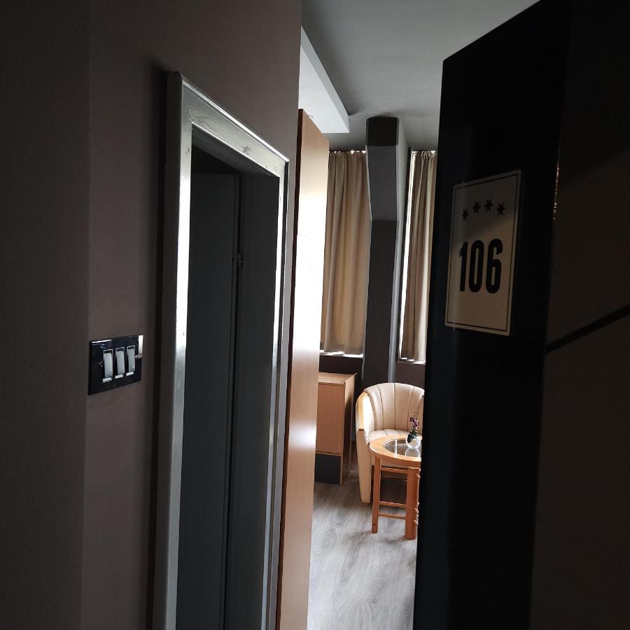 In Club Aparthotel Vrnjačka Banja Εξωτερικό φωτογραφία
